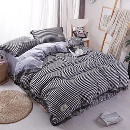 Bedding Sets High Grade Velvet Set Super Warm Cotton Bed Lattice Duvet Cover Sheet Coral Pillowcase