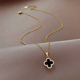 Pendant Necklaces Clover necklace light luxury niche womens titanium steel chain high-end collarbone accessories pendant sweater neck chain