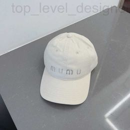 Ball Caps designer Designer Baseball Cap For Women Luxury Diamonds Monogrammed Design Hat High Quality Outdoor Sunscreen Four Seasons Can Be Worn IQD7