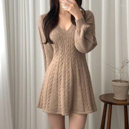 Casual Dresses 2024 Winter Lantern Long Sleeves Fashionable V Neck Sexy High Wasit Solid Color Knitted Dress Women's Club Clothing Vestidos