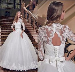 Dresses Charming 2016 White Lace 3/4 Long Sleeve Ball Gown Wedding Dresses Vintage V Neck Cut Out Back LaceUp Long Bridal Gowns EN6155