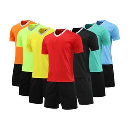 Professional Referee Jersey Set Custom Adult Soccer Jersey Set Football Referee Uniform Men Training Set Foot Team Shirt 240323