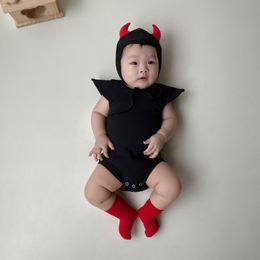 Baby Boys Girls Halloween Cosplay Red Black Rompers ملابس حديثي الولادة مع الرضع المولود الجديد من رومبير ملابس بذرة الأطفال