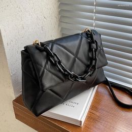 Shoulder Bags Autumn/winter 2024 Diamond Chain Female Bag Fashion Ins Messenger Niche Premium Square