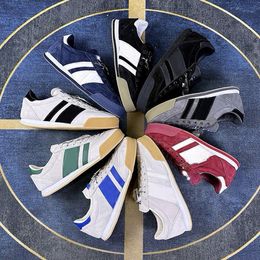 2024 malmo spzl men women indoor sneakers designer handball clover low cut sneakers city series net shoes 3645