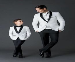 White Wedding Mens Suits Slim Fit Bridegroom Tuxedos For Men Two Pieces Groomsmen Suit Cheap Formal Business Jackets With Bow Tie6782262