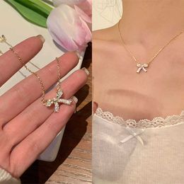 2022 new bow necklaces womens light luxury minority design neck chain style temperament high-grade sense of clavicle chain