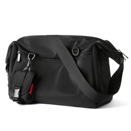 Simple Men Messenger Bags Waterproof Casual Sports Crossbody Bag 14 inch Laptop Shoulder Bag Large Capacity Unisex Travel Bag 240322