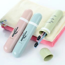 1pcs karikatür plastik seyahat diş fırçası kasası taşınabilir diş fırçası kutusu kapağı yıkama diş fırçası saklama kutusu diş fırçası kabı