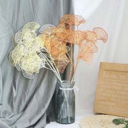 Decorative Flowers 1Pcs 3-pronged Fake Ginkgo Leaf Artificial Simulation Fan Wedding Home Decoration Party Supplies