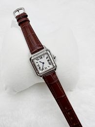 Senior Designer Armband Quartz Watch Professionelle Frauenwache Hochqualität 22mm27mm Gürtbeobachtung