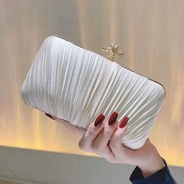 Bags WallteStyle Pearl Dinner Bag Cheongsam One Shoulder Slanting Chain Womens Bag Evening Dress Handbag Banquet luxury purses designer handbags