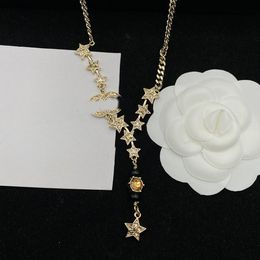 Luxusmarken -Designer -Halskette Anhänger für Frauen Kristallperlen Halsketten Halskette 18K Gold plattiert elegante Hochzeitsfeier Geschenk Schmuckzubehör Accessoires