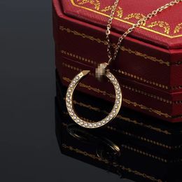 Designer Necklace 18k Gold Diamond Nail Jewlery for Women Mans Titanium Steel Jewellery Love Custom Pendant Sister Hot