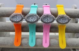 Elegant Ladies Watches Fashion Big s Designers Watch For Woman Wristwatch Casual Silicone BOY and GIRL Luminous Led Bracelet M1039334