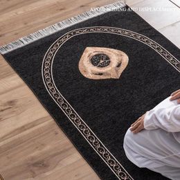 Carpets Arabic Printed Pilgrimage Carpet Home Kneeling Mat Rug Muslim Prayer Floor Machine Washable With Bucket Gift Box