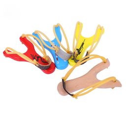 High quality wooden slingshot with outdoor shooting and hunting slingshot rubber band accessories professional sling shot tool