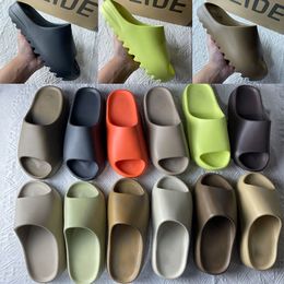 Designer da uomo Designer Slifori estivi Sandali neri puri sandali Slide Slipper Occher Resina Cospetto Desert Runner Cursore per corridore di carbonio Scheme Casual Slifor Dimensioni 36-48