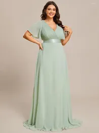 Party Dresses Plus Size Evening Long A-LINE Double V-Neck Ruffles Gown 2024 Ever Pretty Of Chiffon Mint Green Bridesmaid Women Dress