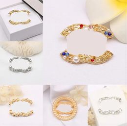 20style Mixed Brand Designer Double Letter Brooch High-Quality Letter Pin Women Crystal Rhinestone Pearl Pins Wedding Party Metal Jewerlry 23ss New Style