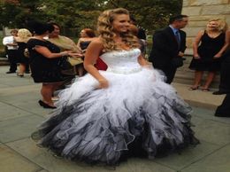 White And Black Quinceanera Sequins Sweetheart Sleeveless Ball Gown Prom Dress Custom Made Eleagnt Formal Dress Gowns9852174