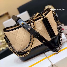 2024 Designer Tote Bag Genuine Leather Handbag Luxury Crossbody Bag Delicate Knockoff Chain Bag