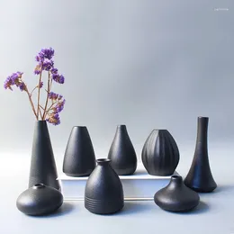 Vases Modern Black Ceramic Vase Japanese Style Small Dry Flower Crafts Vintage Buddhist Arrangement Tabletop Decoration