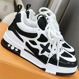 2024 Mode Neue Druckliebhaber Luxus lässige Skate-Schuhe Designerin White Sneakers Custom Mens Women Low-Cut-Plattform Klassische weiße weiße graue Trainer 36-45 M10