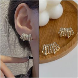 Stud Earrings Korean Fashion Crystal Claw For Women Geometric Irregularity Hollow Out Girls Small Punk Jewellery Year Gift
