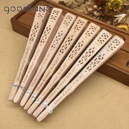 Decorative Figurines 10pcs/lot Personalised Vintage Chinese Aromatic Wood Pocket Folding Hand Fan With Organza Gift Bag Wedding