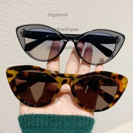 Sweet and Cool Spicy Girl Style Cat Eye Small Face Sunglasses 2023 New Sunglasses Womens Style Versatile Glasses