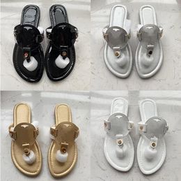 2024 Newest designer womens sandals shoes slipper softvmaterial slippers slide charm sliders green black brown nude genuine luxury leather womens shoes summer