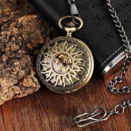 Pocket Watches Steampunk Hollow Bronze Mens Automatic Mechanical Pocket Roman Numerals Dial Vintage Stylish Pendant Clock L240402