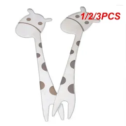 Forks 1/2/3PCS Small Spoon Giraffe Childrens Cartoon Portable Scoop Two-tooth Fork Tableware Stainless Steel