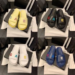 Designer Slippers Women Summer Simple And Fresh Style Colored Logo Leather Sandals Black White Beach Room Slippers Designed For Women Gift Slippers