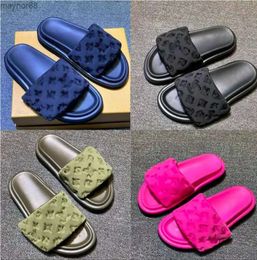 24 Slipper Designer Slides Women Sandals Pool Pillow Heels Cotton Fabric Straw Casual for Spring and Autumn Flat Comfort Mules Padded