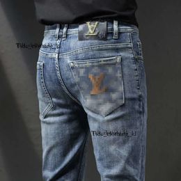 Uomini designer viola europeo autunno e inverno nuovo prodotto di alta qualità si adatta a piccoli piedi lunghi pantaloni lunghi jeans alla moda jeans borse vouton 862