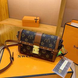 Designer womens handbag Light Luxury Texture Old Flower Small Square New Printed Crossbody Versatile One Shoulder Pillow Bag for Women