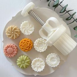 Baking Moulds 20g Mini Flower Moon Cake Mold Mung Bean Daisy Sunflower Lotus Shape Cookie Stamp Mid-Autumn Festival Hand Pressed Pastry