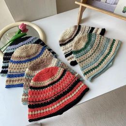 Berets 2024 Spring And Summer Flower Crochet Hat Breathable Beanies Knit Cap Hollow Bucket Hats Korean Style Sunscreen For Women