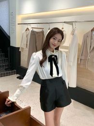 Women's Blouses 2024 Spring Wear Stand Collar Velvet Bow Design Pearl Drill Buckle Lace Shirt0127