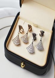 brand luxury skirt designer earrings stud for women 18K gold love heart pink shining crystal diamond pendant clovers earring earin7225955