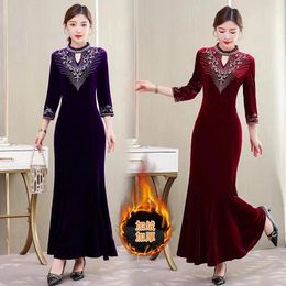 Casual Dresses 2024 Autumn/Winter Custom-drilled Gold Velvet With Thickening Improve The Texture Cheongsam Mother Skirt Banquet Host