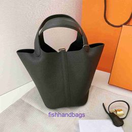 2023 Luxury tote bag designer Simple lightweight wear resistant Handmade leather vegetable basket Classic lychee handbag 001 REAH