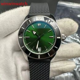 Brand 2824 automatic Steel case 42mm black bezel green dial black rubber watch