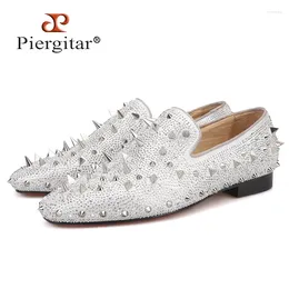 Casual Shoes Piergitar Handcrafted Luxury Gold Or Silver Spikes And Diamonds Men's Glitter Leather Loafers Suitable For Banquet Wedding