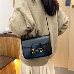 Designer womens handbag Baobao Womens New Advanced Fashion Trend One Shoulder Underarm Design Super Fire Crossbody Small Square Bag