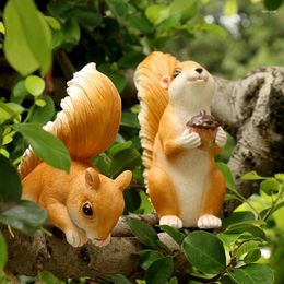 Garden Decorations 1 Pc Squirrel Hanging Statues For Decoration OutdoorHanging Tree Decor With Screws And Hooks Cute AnimalFigurines T