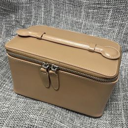 Cosmetic Bags High End Cowhide Makeup Bag High-end Large Capacity Women's Portable Travel Storage