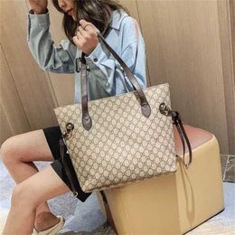 2024 New Designer womens crossbody shoulder atmosphere Korean version simple and portable large capacity bag